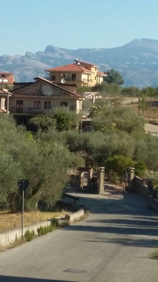 Hotel La Ginestra Castel San Lorenzo Exterior foto