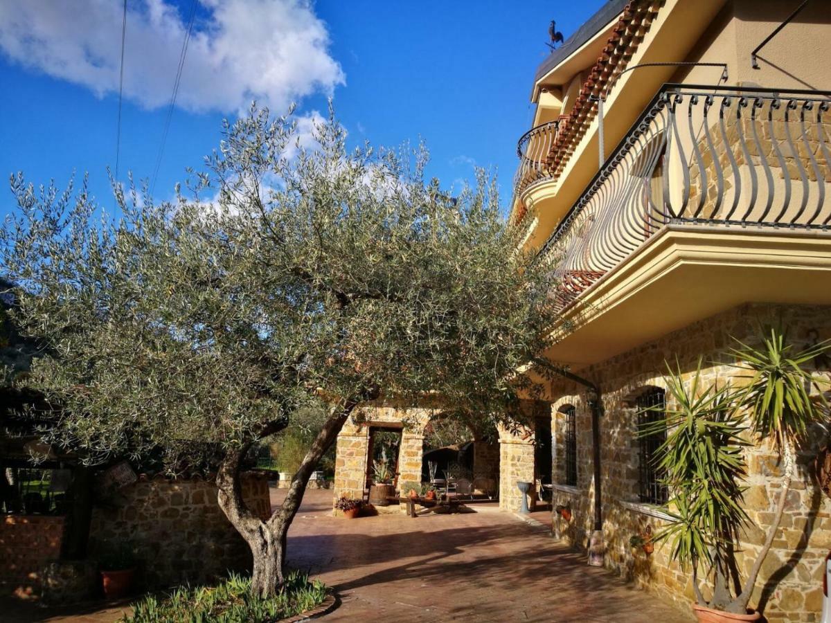 Hotel La Ginestra Castel San Lorenzo Exterior foto